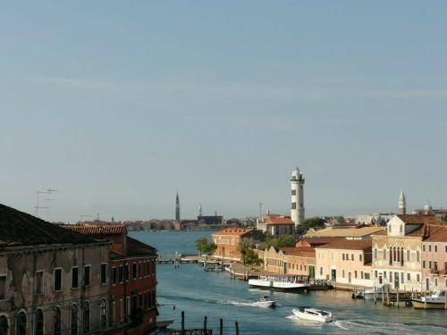 Mein heißgeliebtes Murano, von der Dachterrasse …